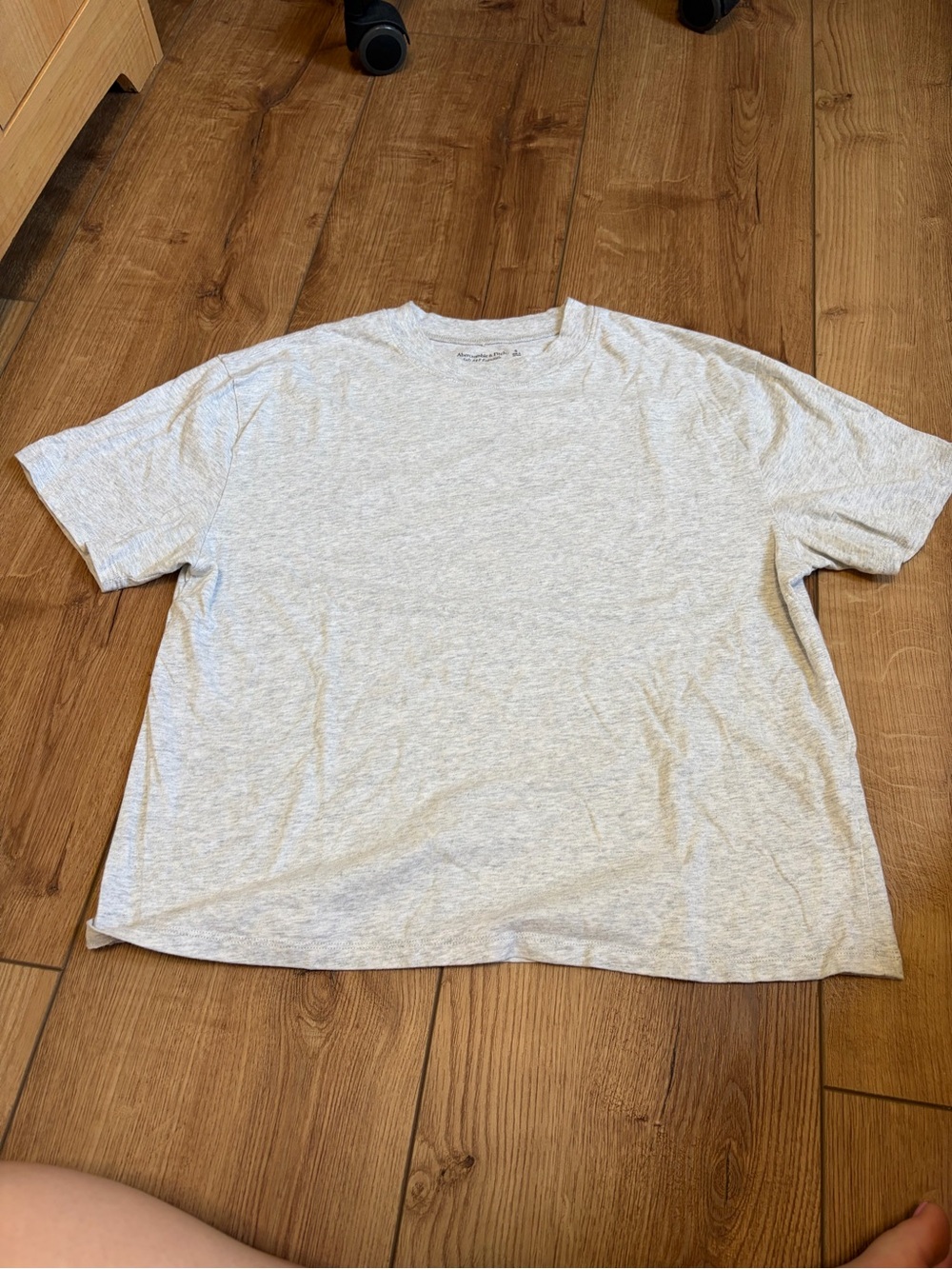 Abercrombie & Fitch Heather Light Gray Short Sleeve Tee
